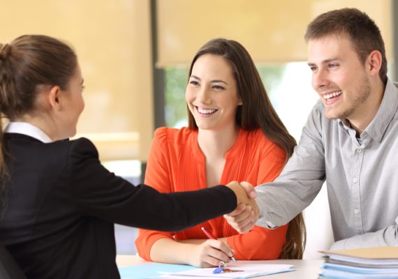 LES ACHETEURS SONT SATISFAITS DES AGENCES IMMOBILIÈRES