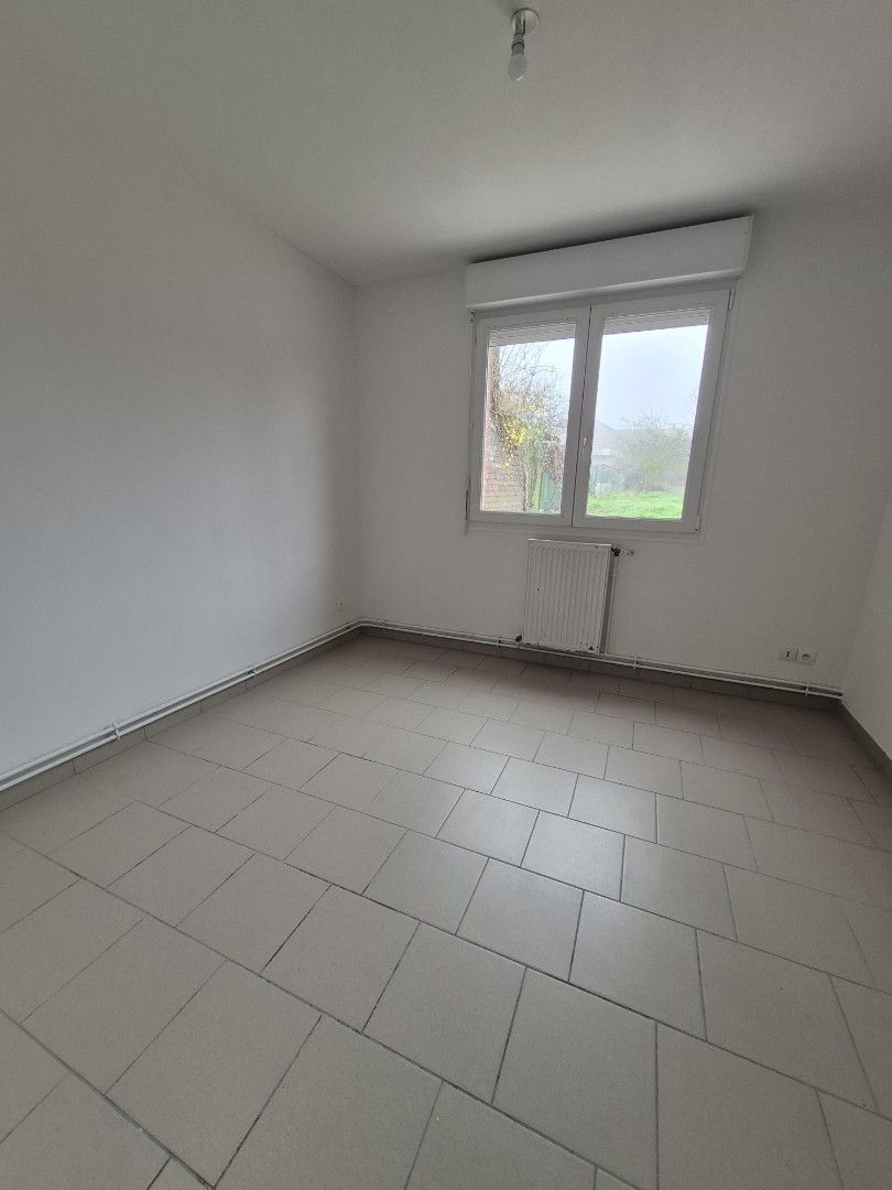 Location appartement à Neuville-Saint-Rémy