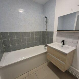 Location appartement à Neuville-Saint-Rémy