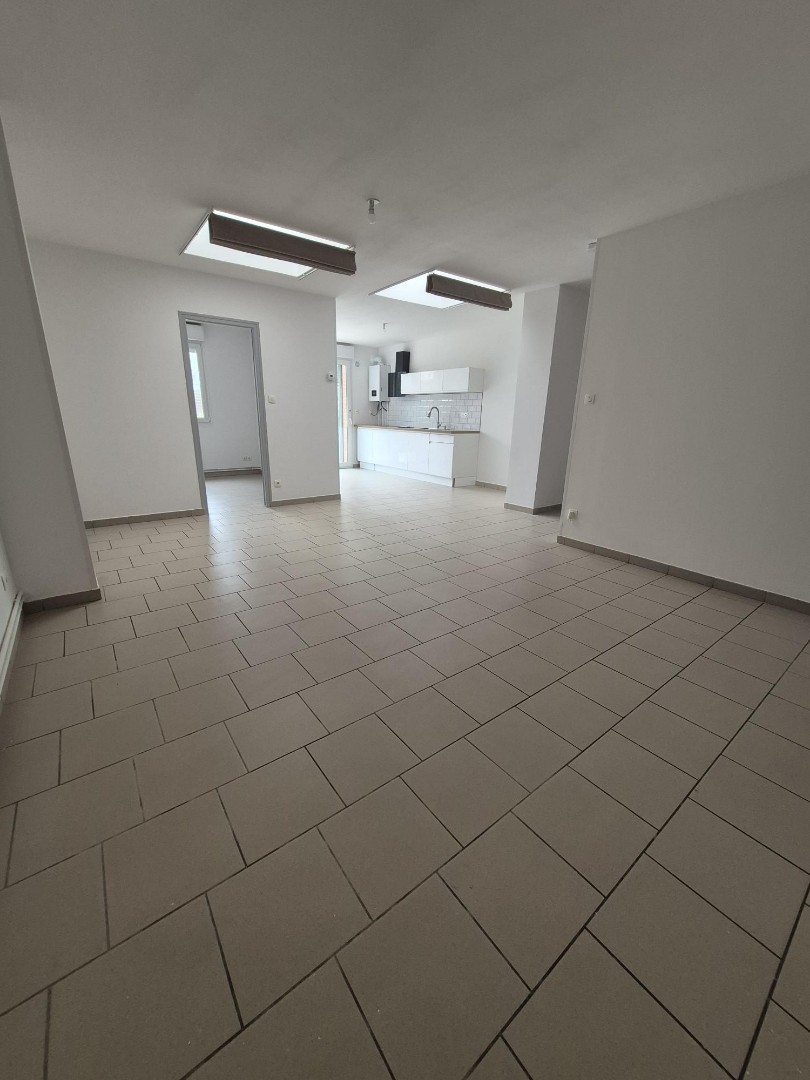 Location appartement à Neuville-Saint-Rémy