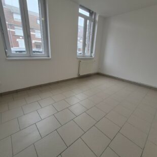 Location appartement à Neuville-Saint-Rémy