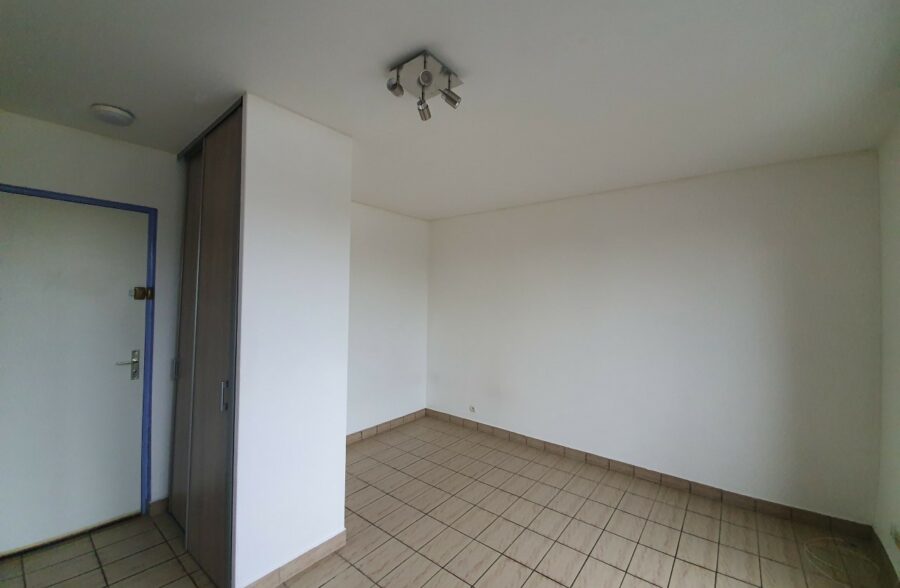 Location appartement à Famars