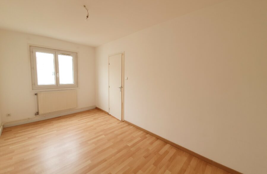 Location appartement à Petite-Forêt