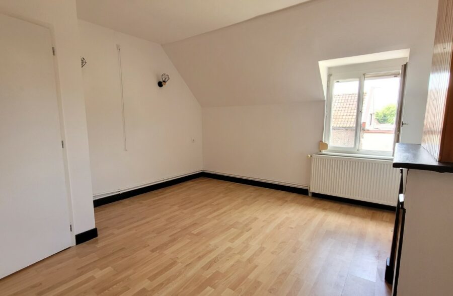 Location maison à Lécluse