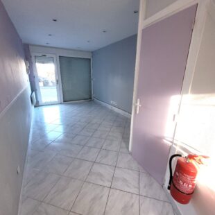 Location local à Ardres