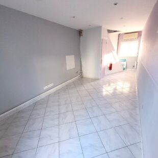 Location local à Ardres