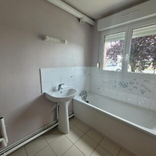 Location appartement à Maing
