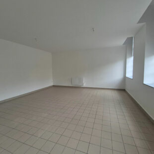 Appartement Aire-sur-la-lys 3 pièce(s) 105 m2