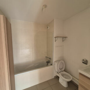 Appartement Lens 2 pièce(s) 37,20 m2 avec balcon +emplacement parking.