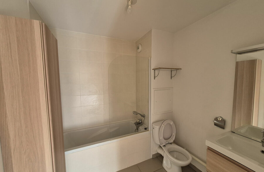 Appartement Lens 2 pièce(s) 37,20 m2 avec balcon +emplacement parking.