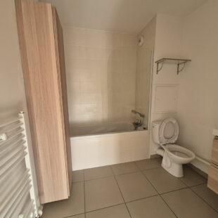 Appartement Lens 2 pièce(s) 37,20 m2 avec balcon +emplacement parking.