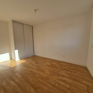 Appartement Lens 2 pièce(s) 37,20 m2 avec balcon +emplacement parking.