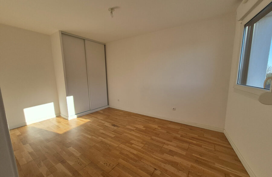 Appartement Lens 2 pièce(s) 37,20 m2 avec balcon +emplacement parking.