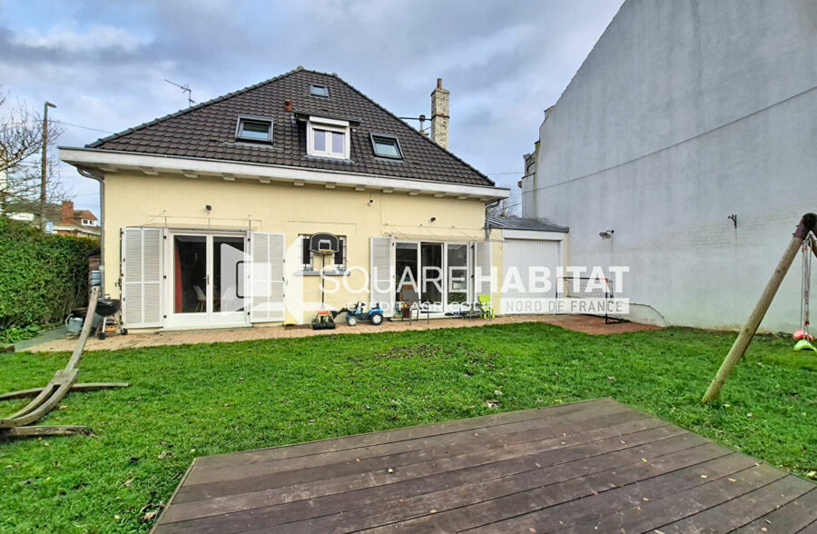 FACHES THUMESNIL – MAISON INDIVIDUELLE – 4 CHAMBRES – CACHET – DOUBLE GARAGE – JARDIN