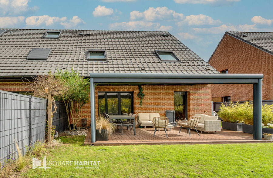 Superbe maison 2017 4 chambres parfait état <small>&nbsp;Sous compromis&nbsp;</small>