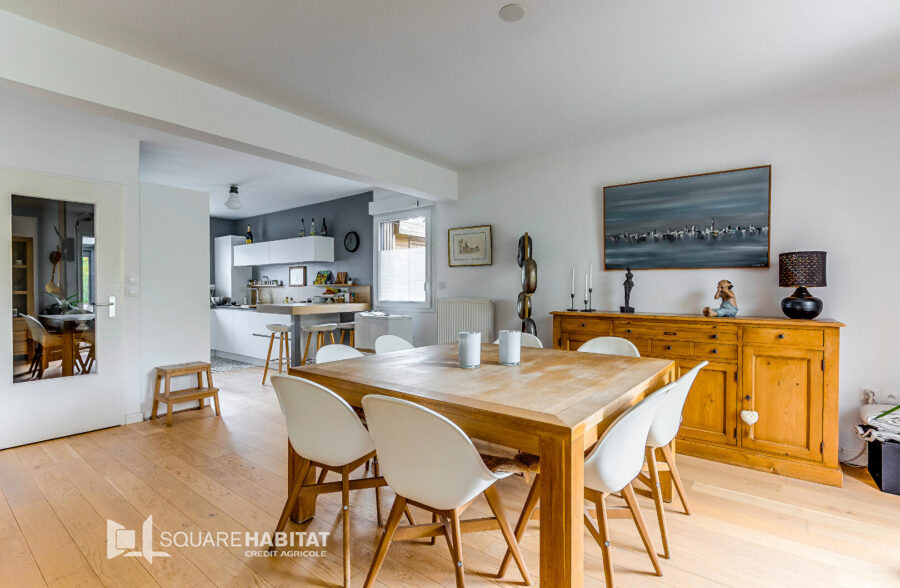 Superbe maison 2017 4 chambres parfait état <small>&nbsp;Sous compromis&nbsp;</small>