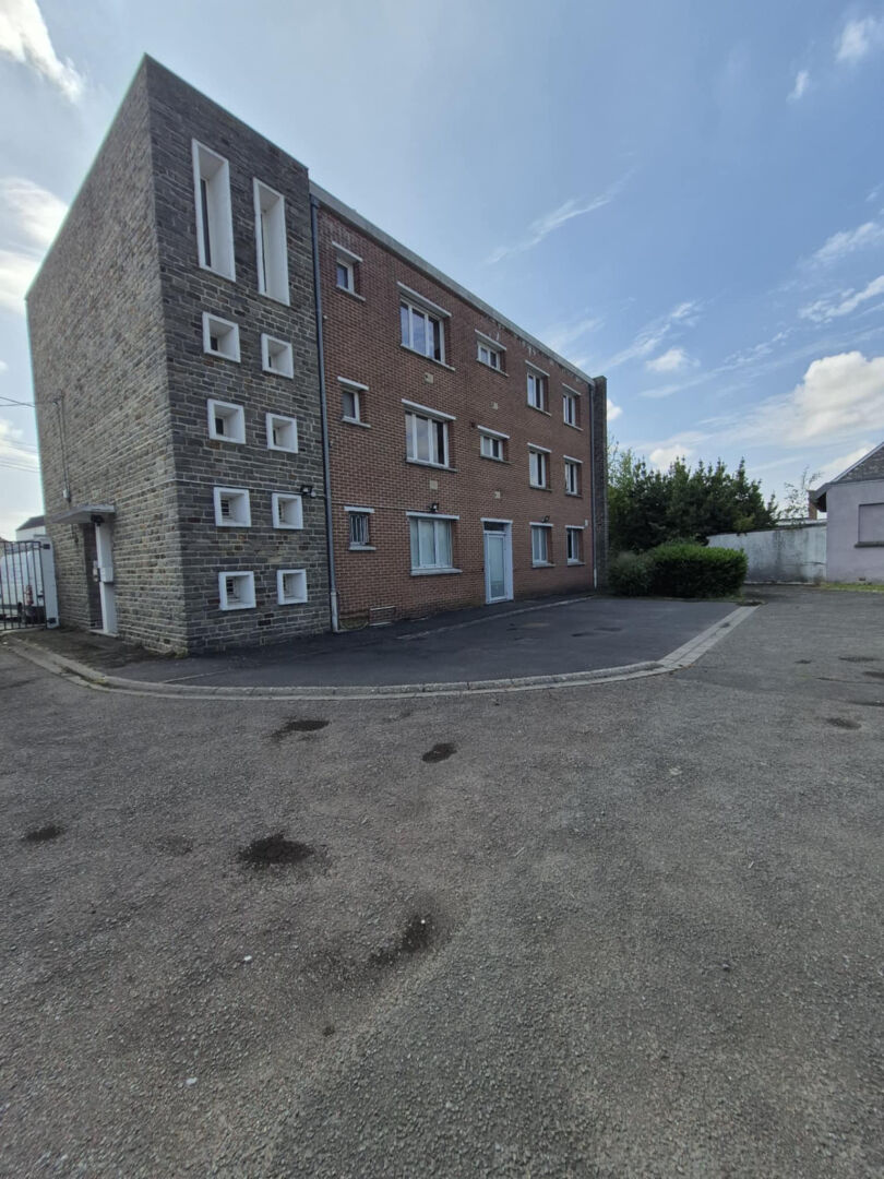 Immeuble à usage mixte .Beau potentiel 18 pièces 379 m2