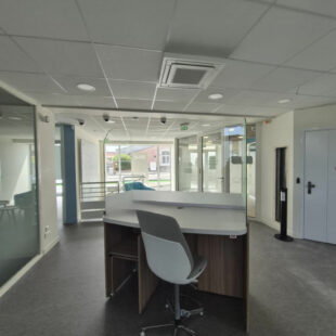 Immeuble à usage mixte .Beau potentiel 18 pièces 379 m2