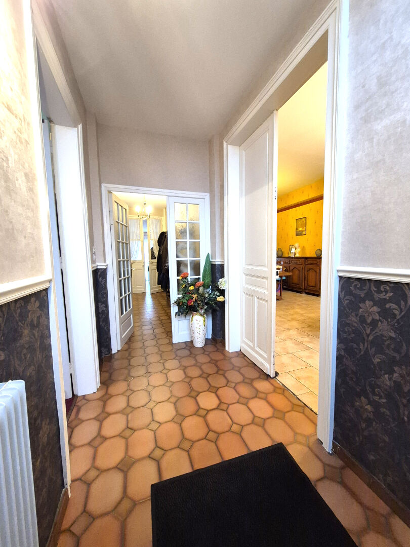 Maison Cambrai 8 pièce(s) 177 m2