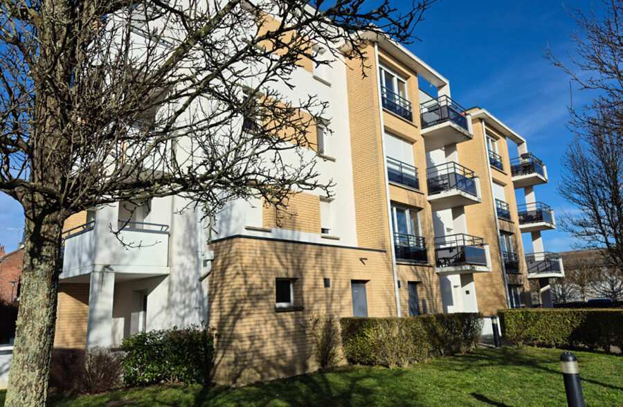 Appartement Saint Andre Lez Lille 3 pièce(s), balcon, parking, piscine <small>&nbsp;Sous compromis&nbsp;</small>