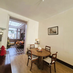 Semi bourgeoise 135m carré , 4 chambres proche du métro et tram