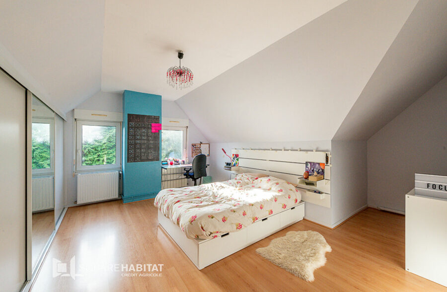 PAVILLON 5 CHAMBRES INDIVIDUELLE DE 190 M² ET SOUS SOL COMPLET &nbsp;Sous compromis&nbsp;