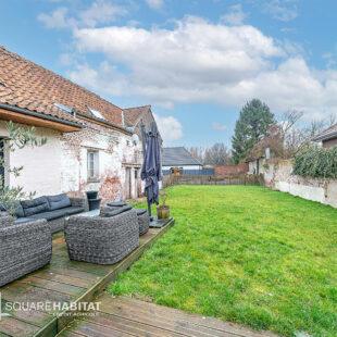 LONGERE DE 165 M²