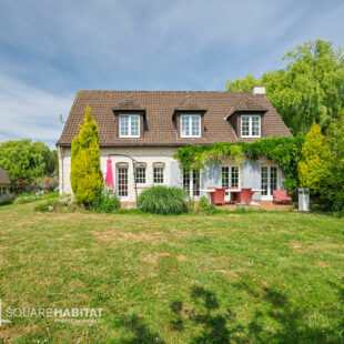Villa de semi plain-pied – 5 chambres et bureau – 2000m² de parcelle