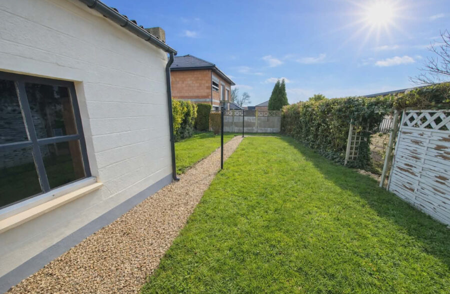 Maison  individuelle saine en semi Plain pied