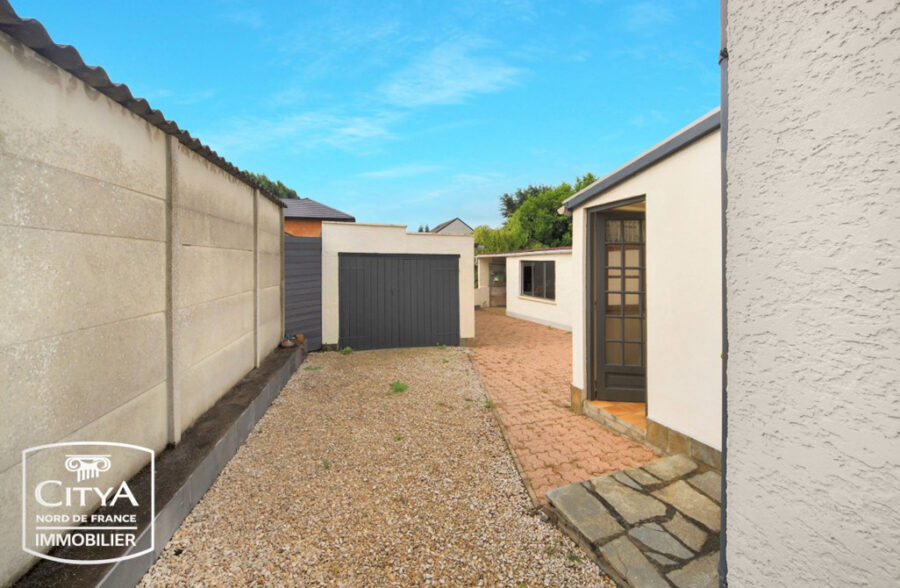 Maison  individuelle saine en semi Plain pied