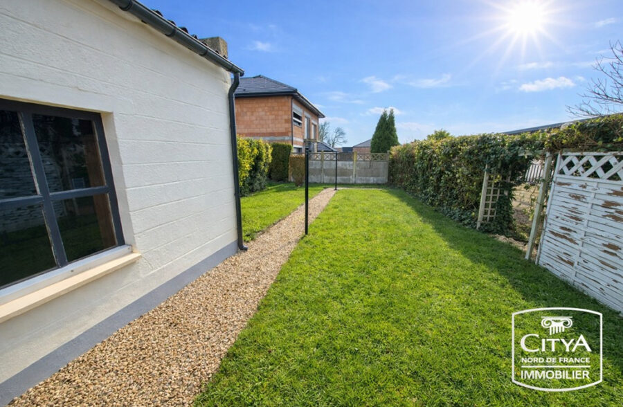 Maison  individuelle saine en semi Plain pied