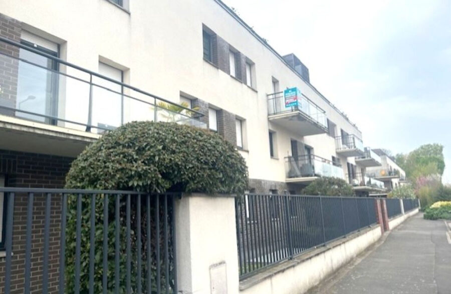 Joli T2 avec balcon et garage <small>&nbsp;Sous compromis&nbsp;</small>