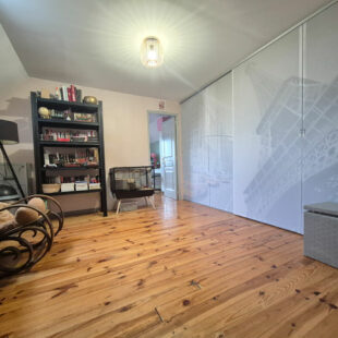 Pavillon récent semi plain pied 4 Chambres + Bureau