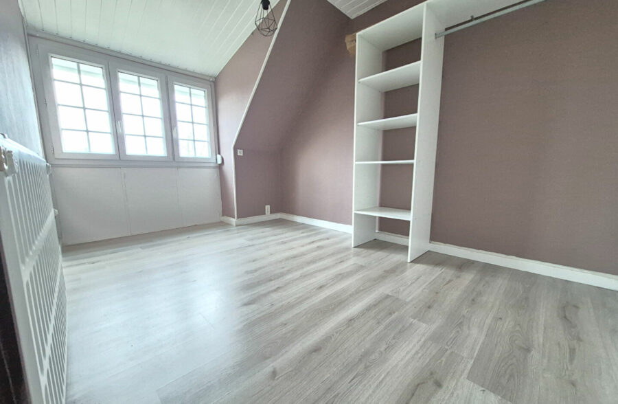 Maison semi individuelle 3 Chambres + Sous sol