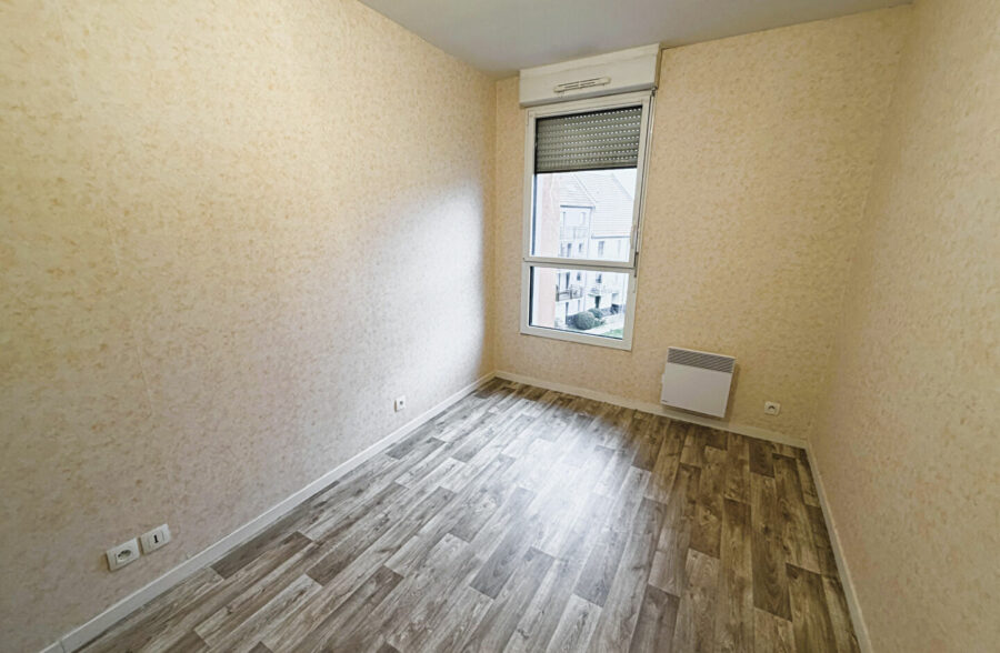 CALAIS CENTRE-PROCHE DU PARC ST PIERRE