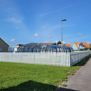 GROFFLIERS , Chalet neuf de plain pied 3 chambres , toutes options , en frais de notaire réduits , avec piscine chauffée !!