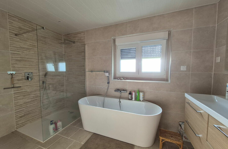 Grange rénovée individuelle de 149 m² env