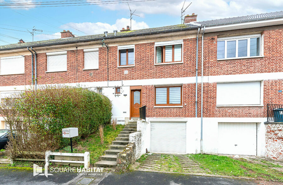 MAISON 3 CHAMBRES AVEC SOUS SOL