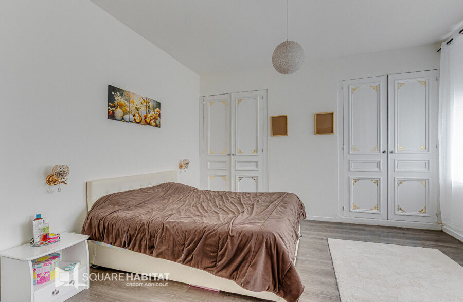 Spacieuse maison 6 pièces ,177 m² ,5 chambres , Extérieur 150 m²! 169 000€ FAI !!!