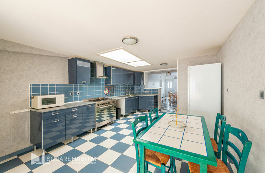 MAISON ENTIÈREMENT MEUBLÉE IDÉAL INVESTISSEMENT OU PREMIÈRE ACQUISITION ! &nbsp;Sous compromis&nbsp;