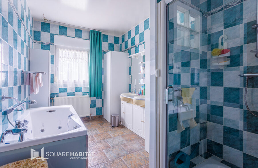 Pavillon individuel semi plain pieds