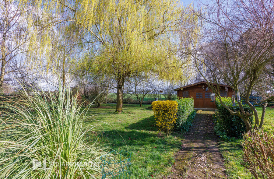 Pavillon individuel semi plain pieds