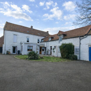 Ancienne fermette de 200 m² + habitation secondaire en plain-pied