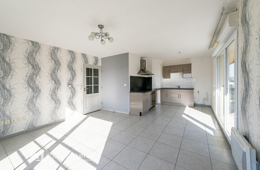 APPARTEMENT T2 AVEC PARKING