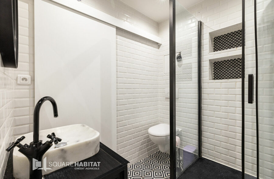 PALAIS RAMEAU : APPARTEMENT DE  TYPE 3 AVEC GARAGE ET CAVE