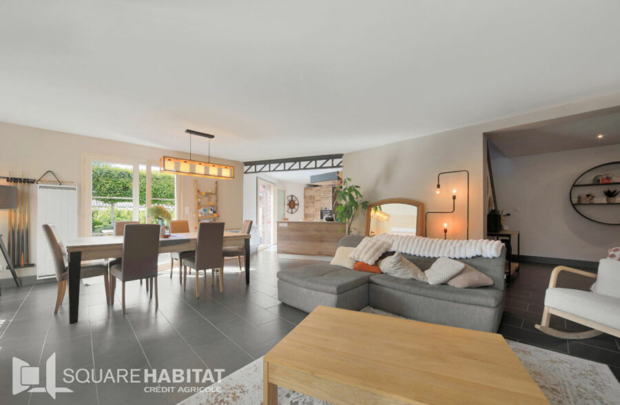 Maison à 10 mn d’Houplin-Ancoisne 6 pièce(s) 180 m2 <small>&nbsp;Sous compromis&nbsp;</small>