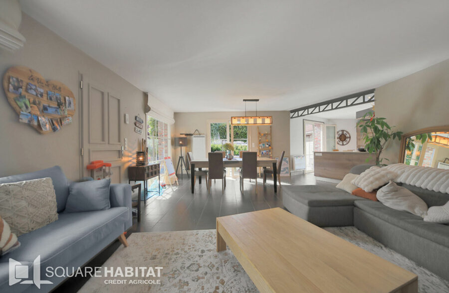 Maison à 10 mn d’Houplin-Ancoisne 6 pièce(s) 180 m2 <small>&nbsp;Sous compromis&nbsp;</small>