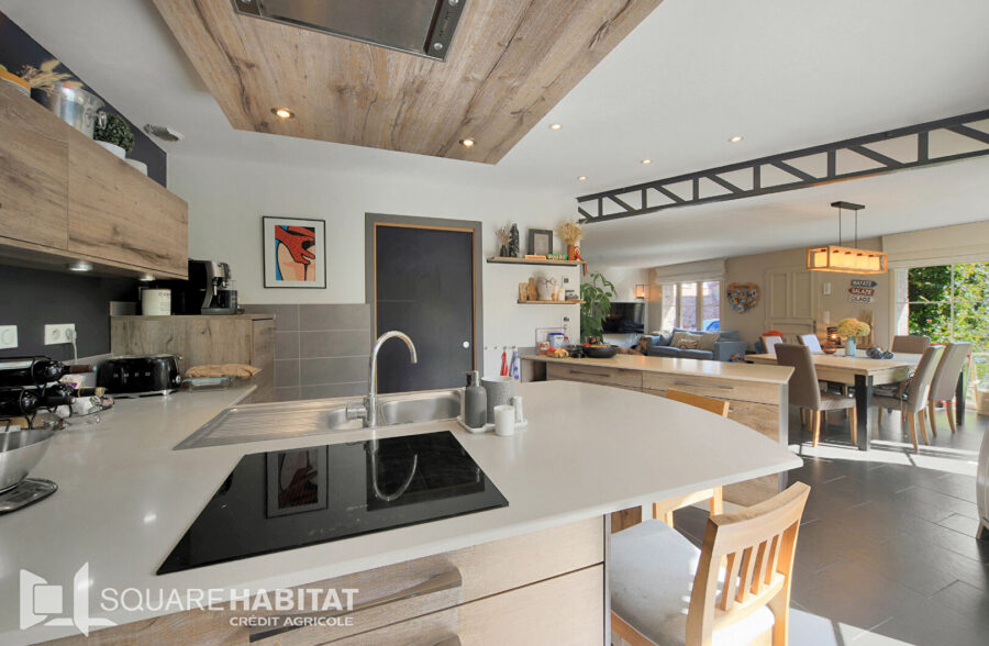 Maison à 10 mn d’Houplin-Ancoisne 6 pièce(s) 180 m2 <small>&nbsp;Sous compromis&nbsp;</small>