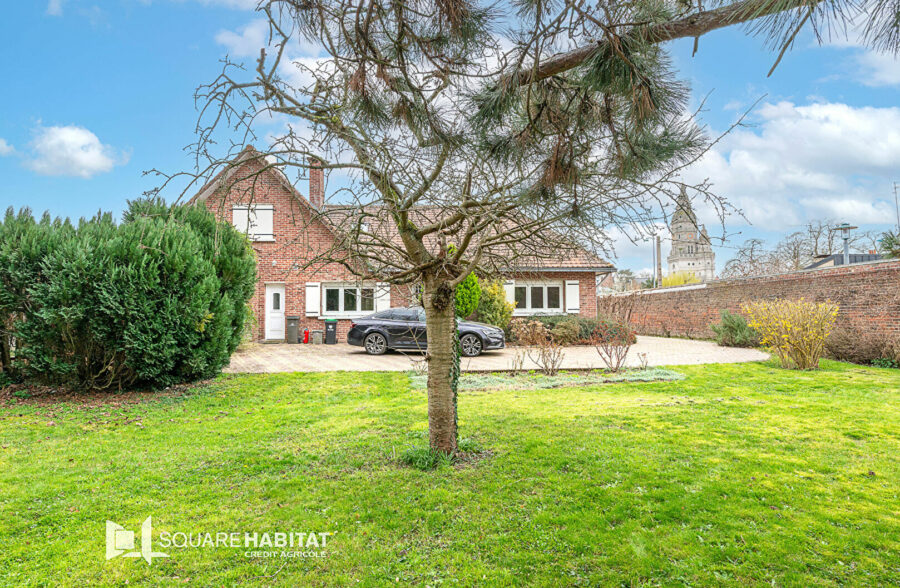 Maison Saint Amand Les Eaux 7 pièce(s) 180 m2 <small>&nbsp;Sous compromis&nbsp;</small>