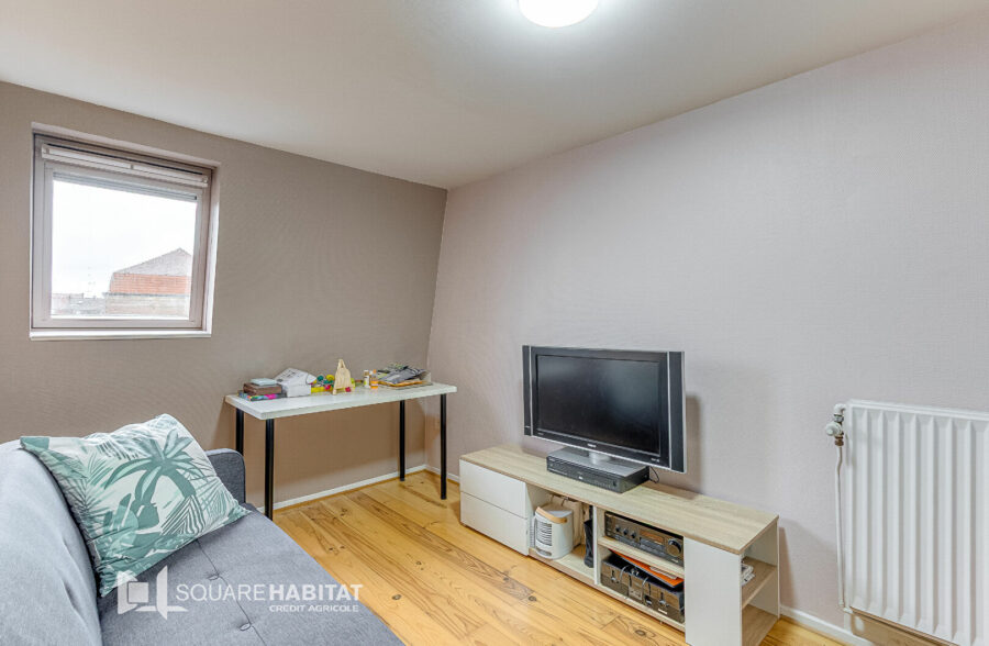 Charmante Maison 3 chambres + grenier aménagé+ extérieur !! 154 000€ FAI!!